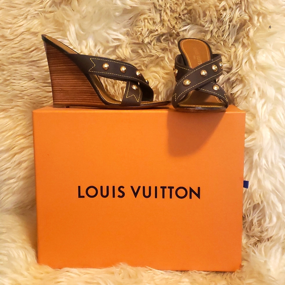 Authentic Louis Vuitton Canvas Straps Gold Logo Studs Wooden Wedge Size 41